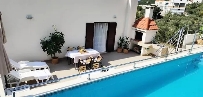 Holiday Home Вілла