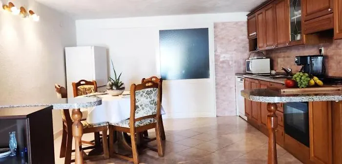 Villa Holiday Home *